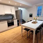 Fischer 3 - Moderne Monteurs- & Mit 3 Schlafzimmern - Neu Renoviert Apartament