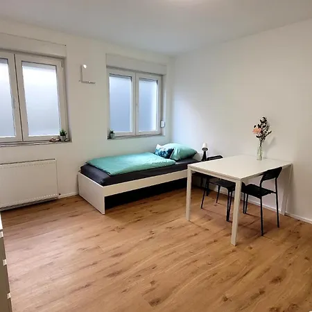 Fischer 3 - Moderne Monteurs- & Mit 3 Schlafzimmern - Neu Renoviert Apartamento Villingen-Schwenningen