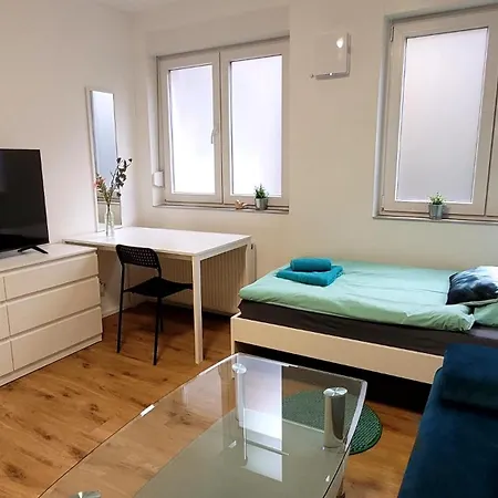 Fischer 3 - Moderne Monteurs- & Mit 3 Schlafzimmern - Neu Renoviert * Villingen-Schwenningen