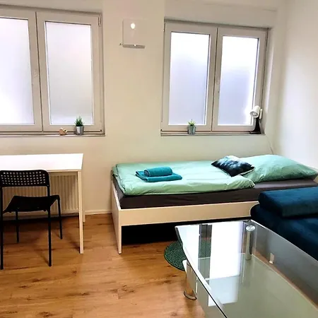 Fischer 3 - Moderne Monteurs- & Mit 3 Schlafzimmern - Neu Renoviert *