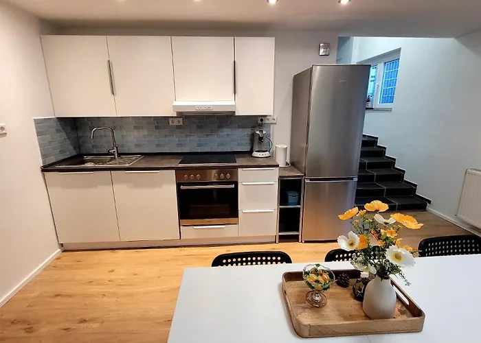 Fischer 3 - Moderne Monteurs- & Mit 3 Schlafzimmern - Neu Renoviert Appartement